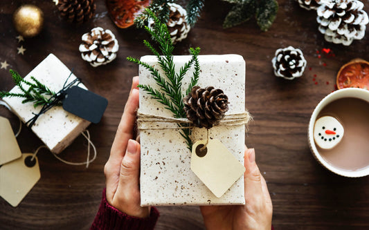 THE PERFECT GIFT FOR YOUR FAMILY OR FRIENDS FAR AWAY